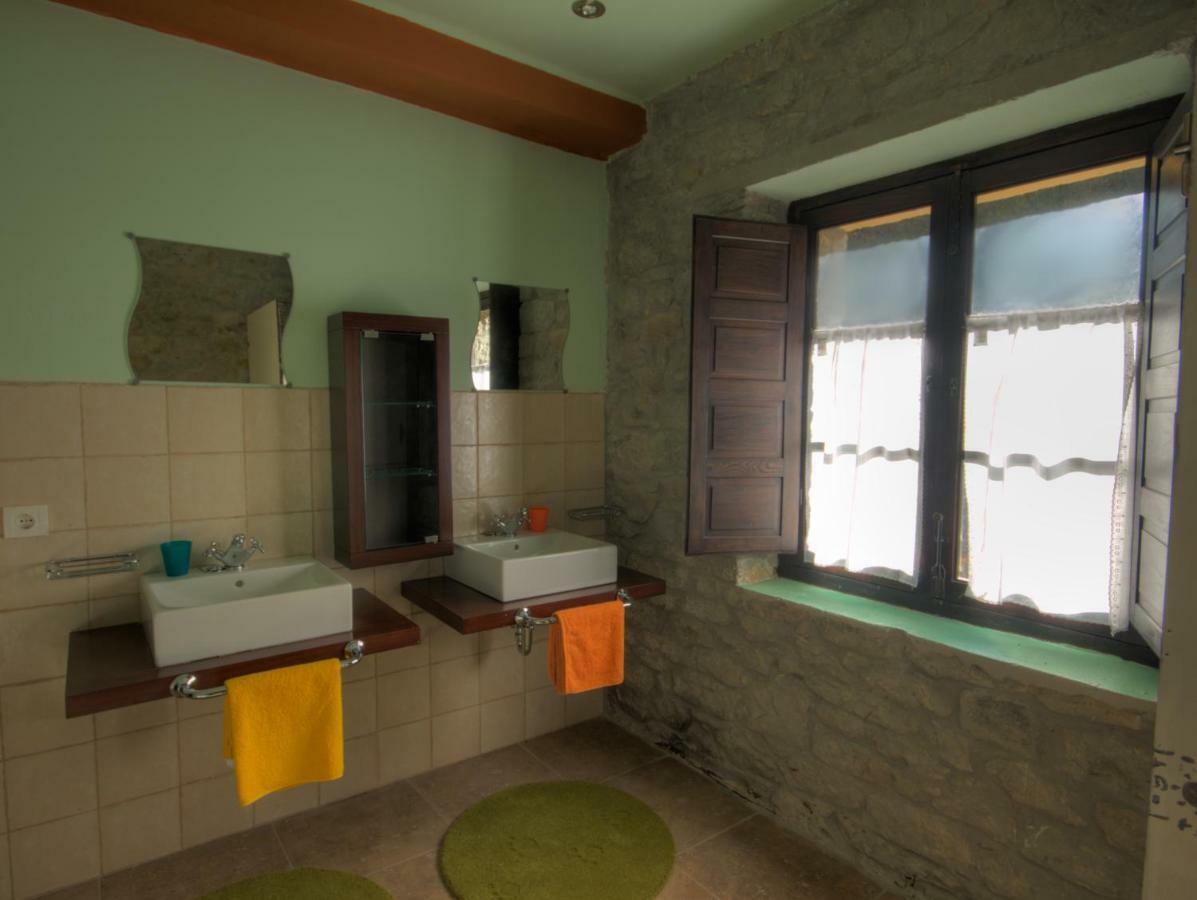 El Sumiciu Guest House Миерес Екстериор снимка