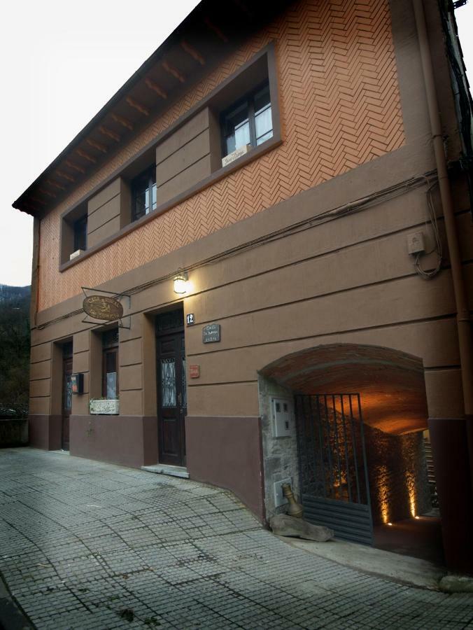 El Sumiciu Guest House Миерес Екстериор снимка